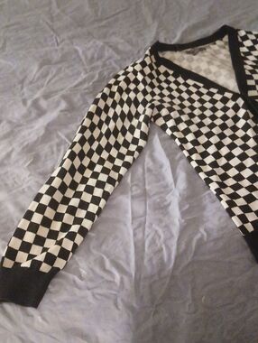 Hetitage Vintage Checkered Sweater